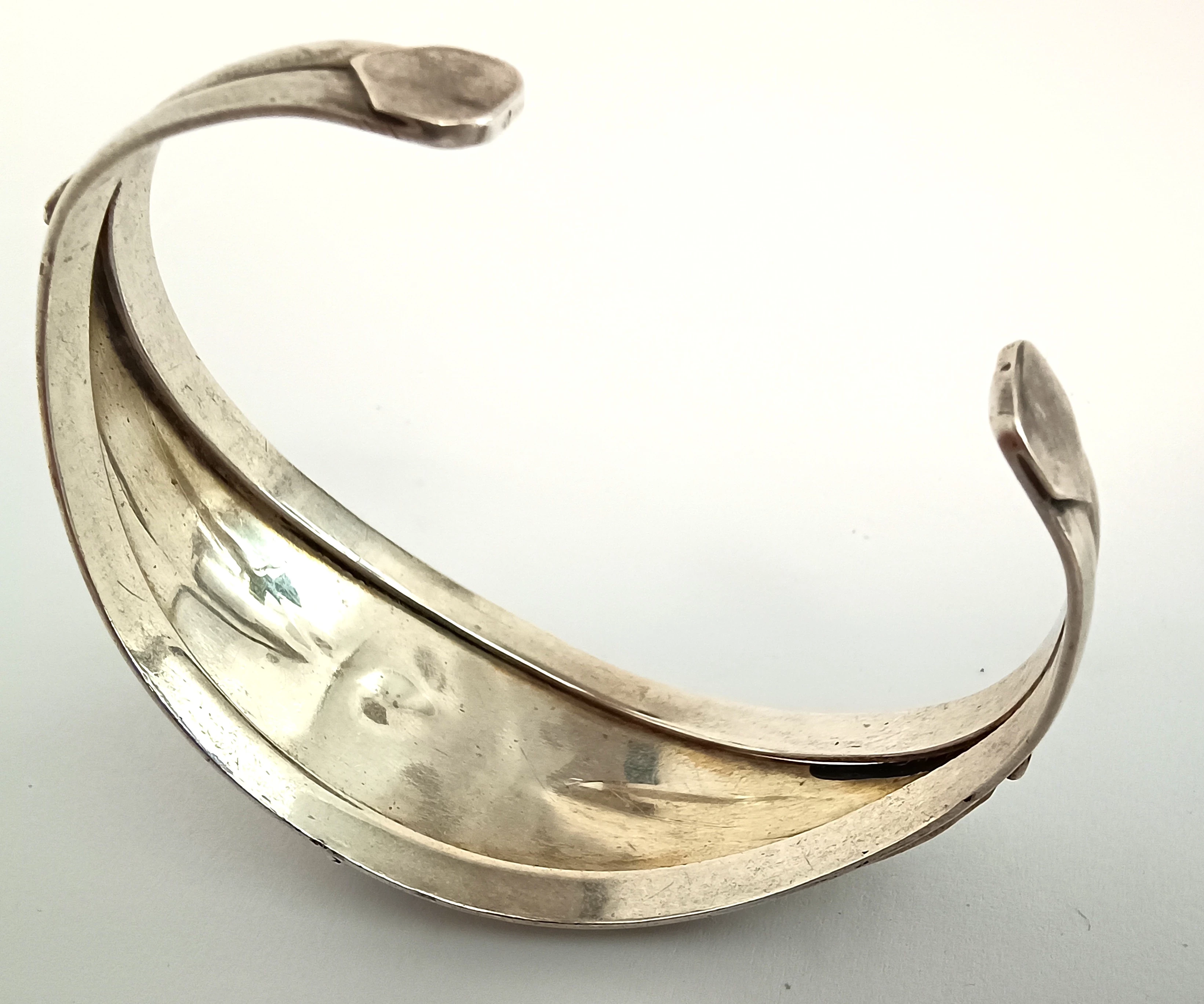 stara-srebrna-bransoletka-z-czarnym-oczkiem-3430g-stan-11323-253798