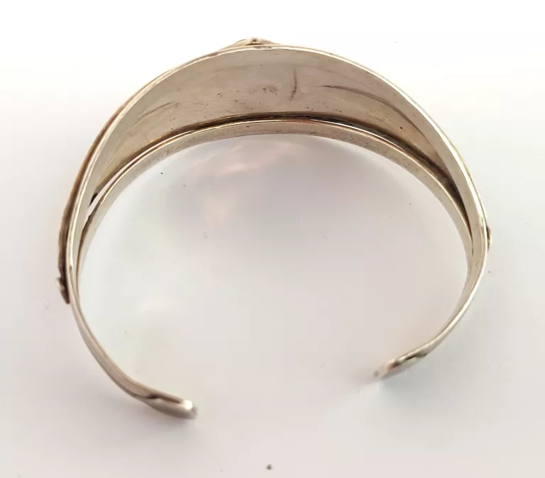 stara-srebrna-bransoletka-z-czarnym-oczkiem-3430g-material-dominujacy-223721-2048