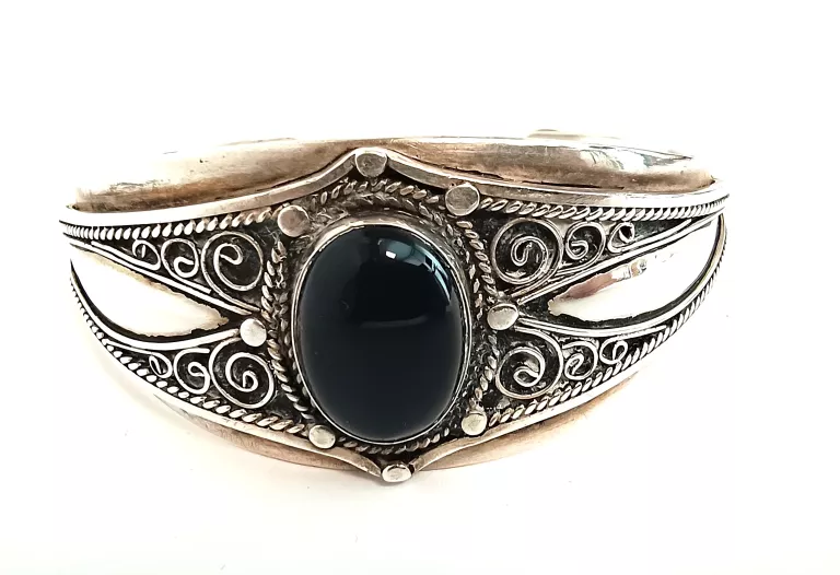 stara-srebrna-bransoletka-z-czarnym-oczkiem-3430g-aleja-jana-pawla-ii-9b-reda