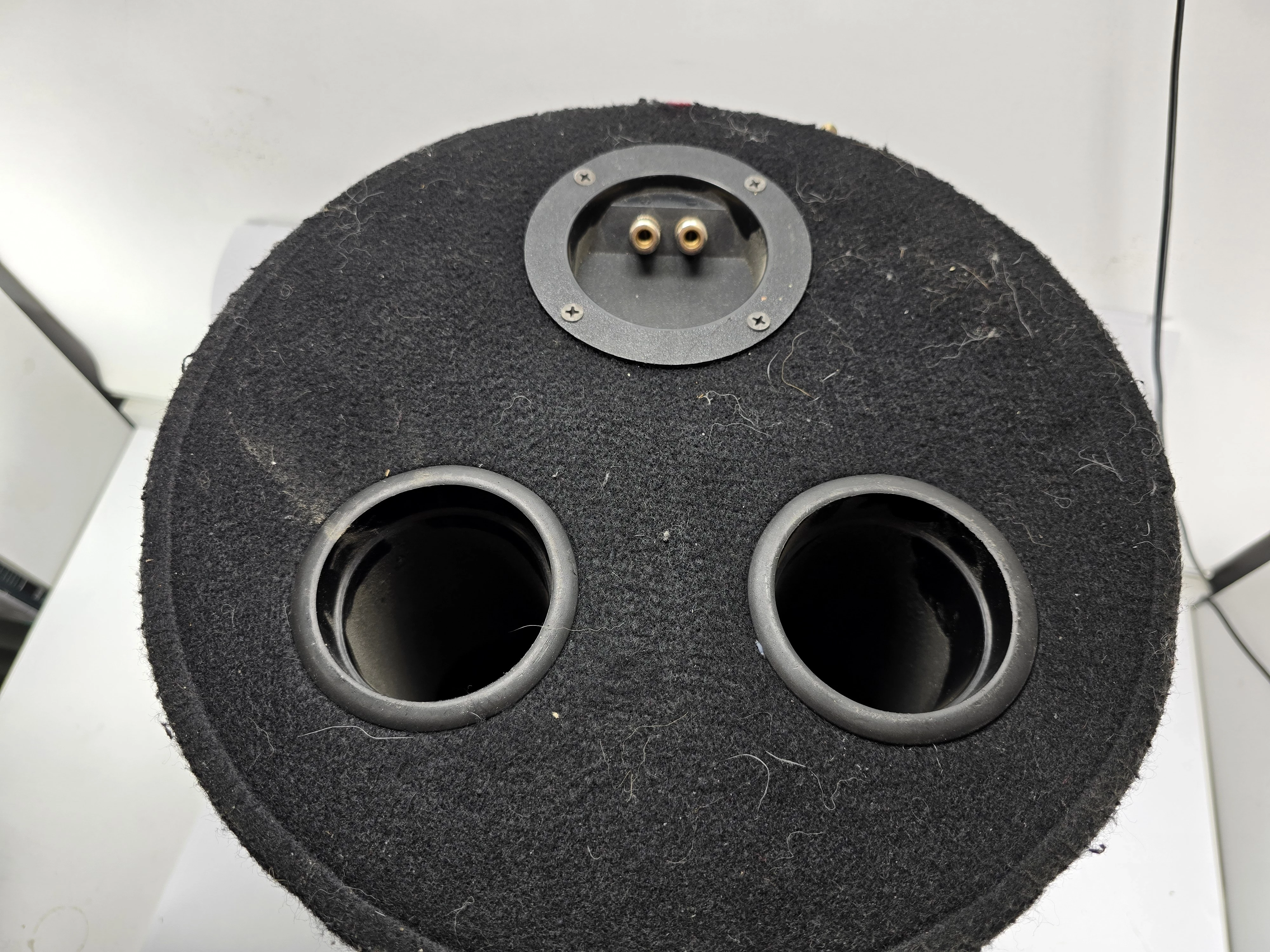 subwoofer-samochodwy-magnat-power-bull-300w-stan-11323-2