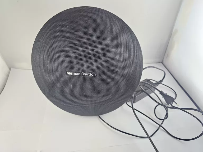 GŁOŚNIK PRZENOŚNY HARMAN / KARDON ONYX STUDIO 3 CZARNY + ŁAD