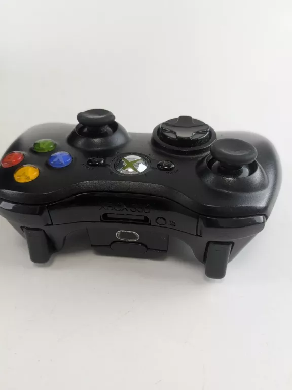 KONSOLA XBOX 360 +PAD+KINEKT