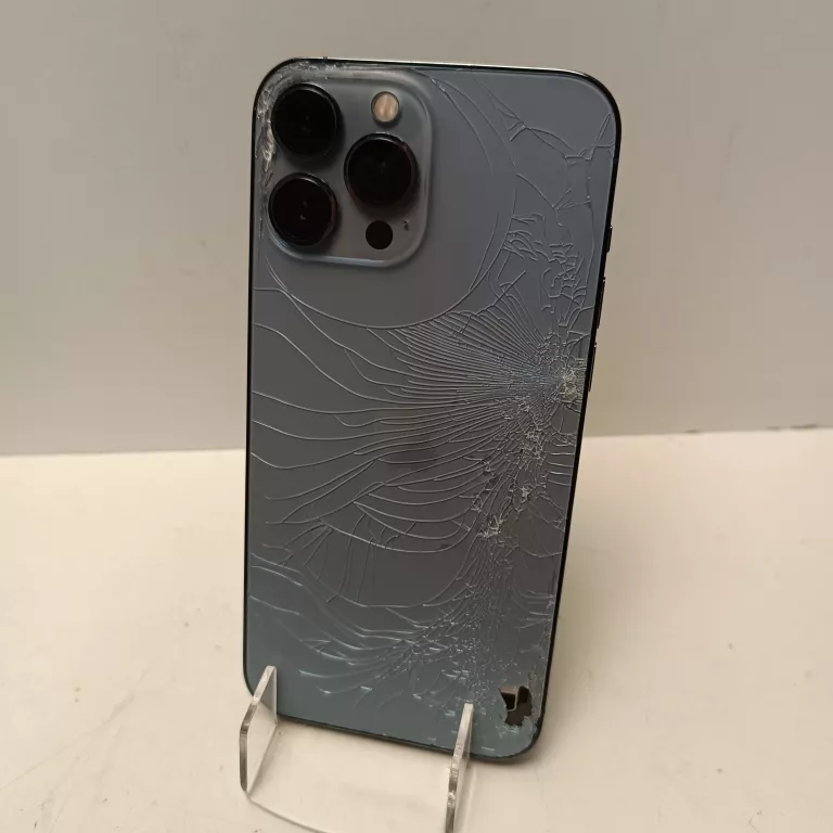 TELEFON APPLE IPHONE 13 PRO MAX  256GB BATERIA 82% ZBITE PLECY!!!