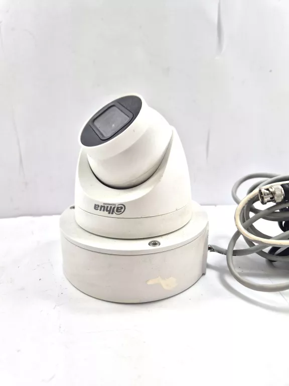 DAHUA REJESTRATOR XVR5104HS + KAMERA + OKABLOWANIE
