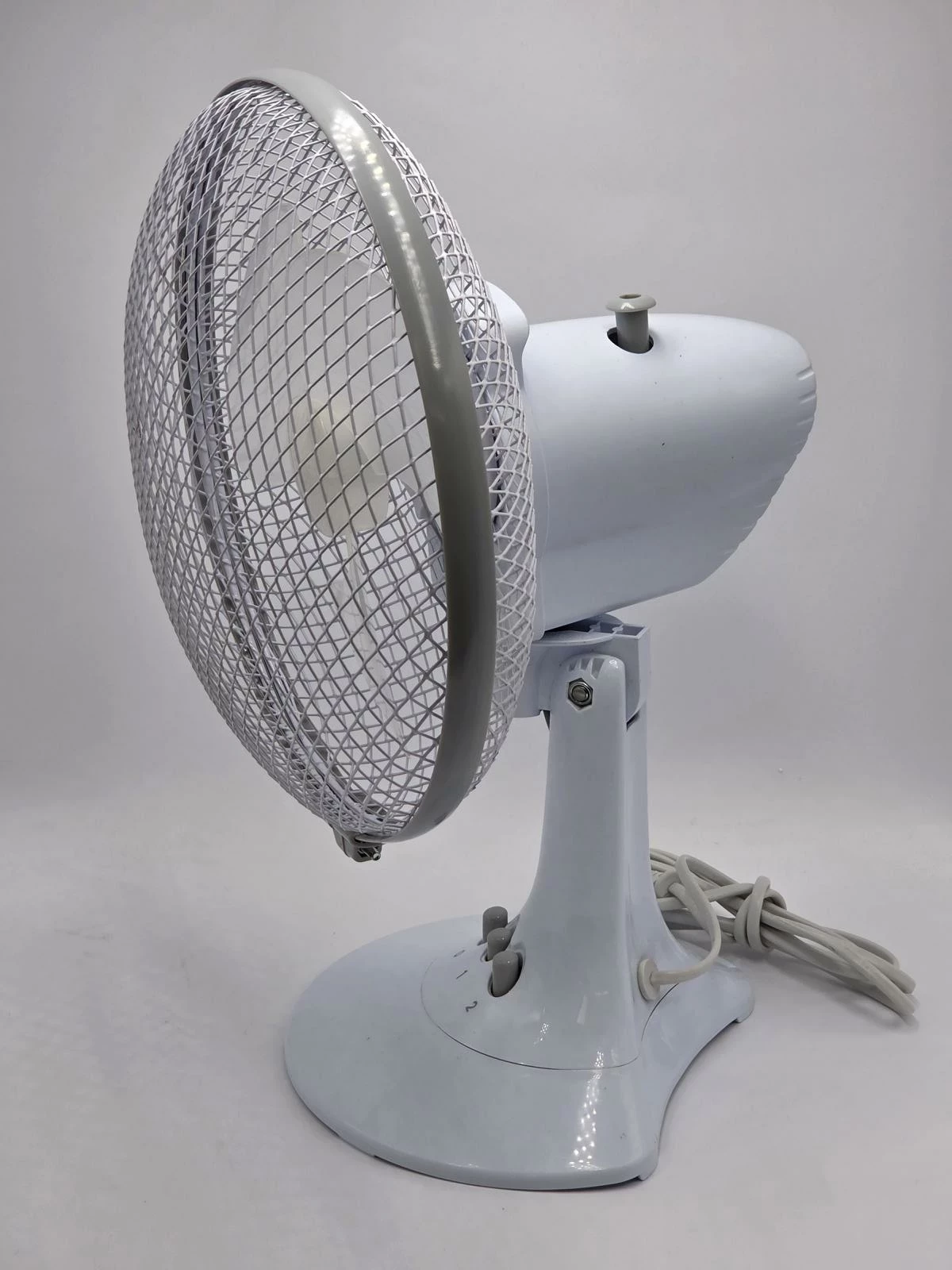 wentylator-biurkowy-tesco-df918w-bialy-ean-gtin-5054548704253