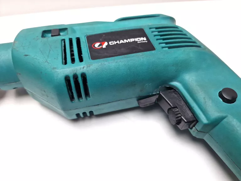 WIERTARKA CHAMPION CP-136