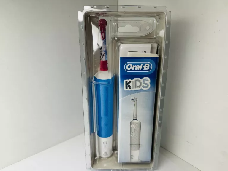 SZCZOTECZKA ELEKTRYCZNA DLA DZIECI ORAL-B KIDS DISNEY FROZEN