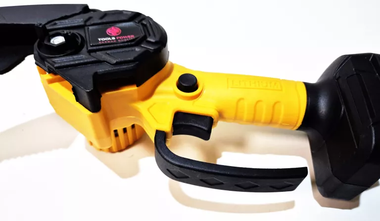 PILARKA GAŁĘZIOWA AKUMULATOROWA TOOLS POWER