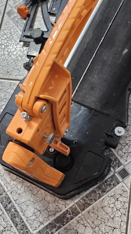 urzadzenie-do-ciecia-glazury-magnusson-900-mm-marka-248811-950928