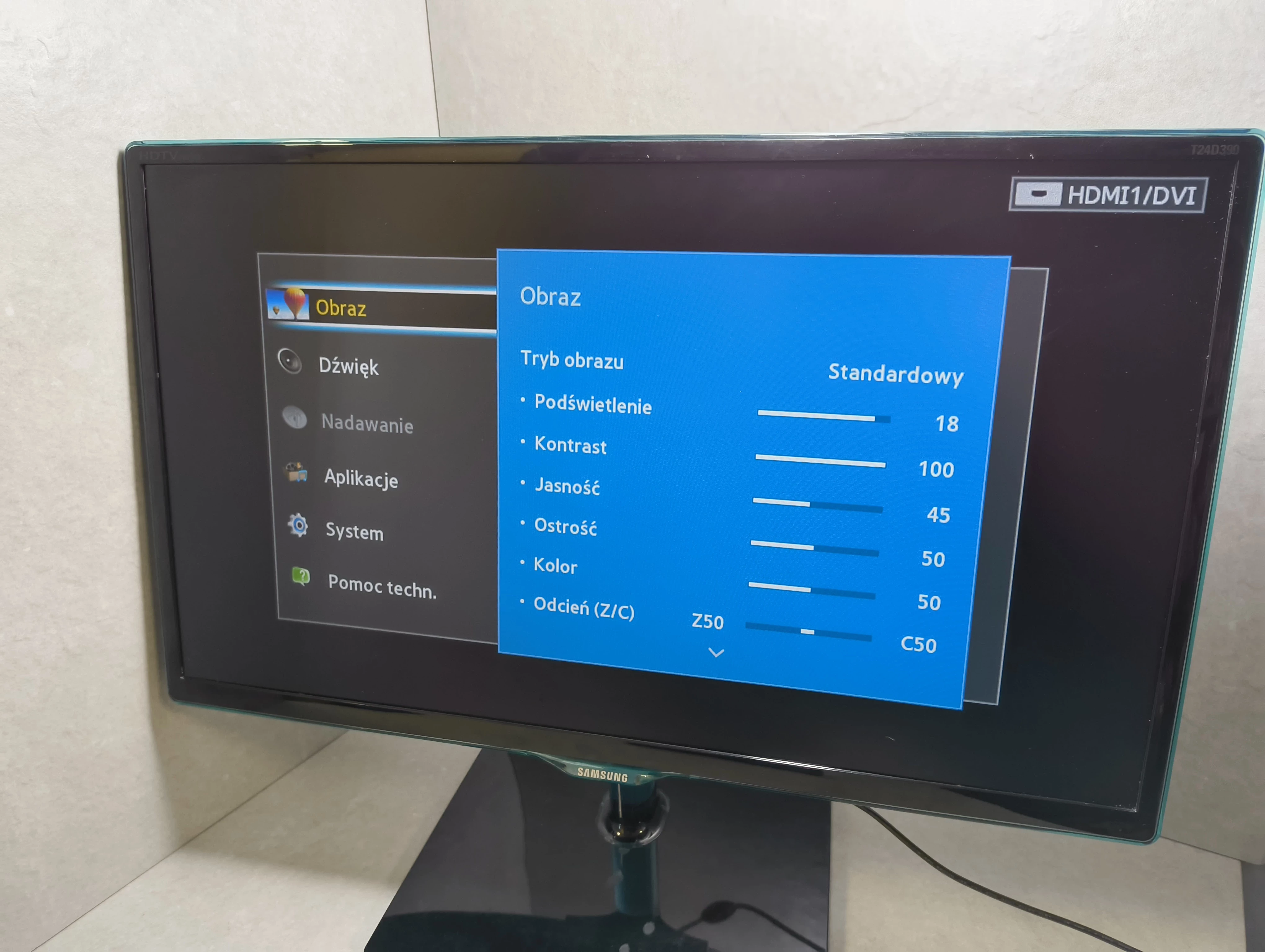 monitor-tv-samsung-t24d390ew-236-led-stan-11323-2