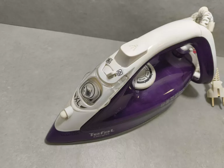 ŻELAZKO TEFAL FV3930