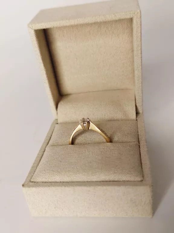 PIERŚCIONEK 585 WAGA OK. 1,89G R8