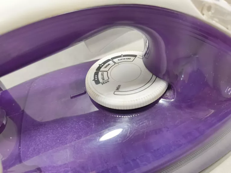 ŻELAZKO TEFAL FV3930
