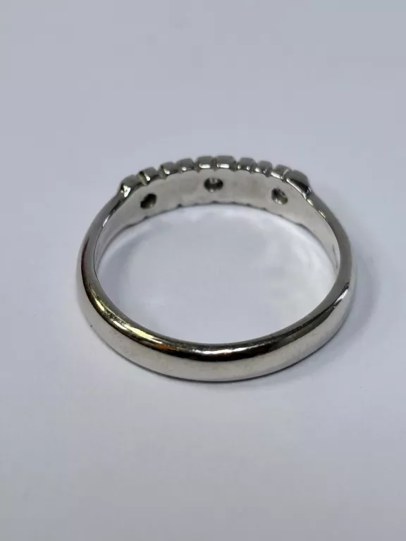 ZŁOTY PIERŚCIONEK 750 Z CYRKONIAMI | BIAŁE ZŁOTO 18K | 3,61 G | ROZMIAR 16