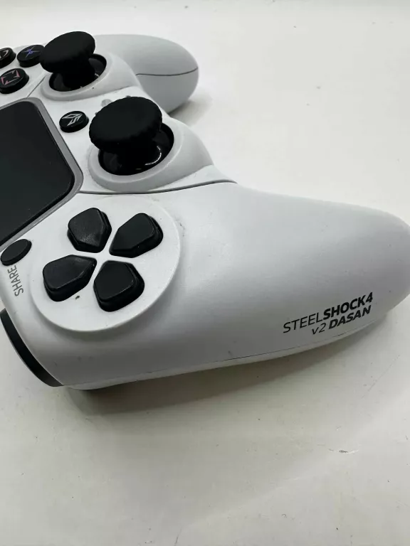 PAD DO KONSOLI STEELDIGI STEELSHOCK 4 V2 BIAŁY