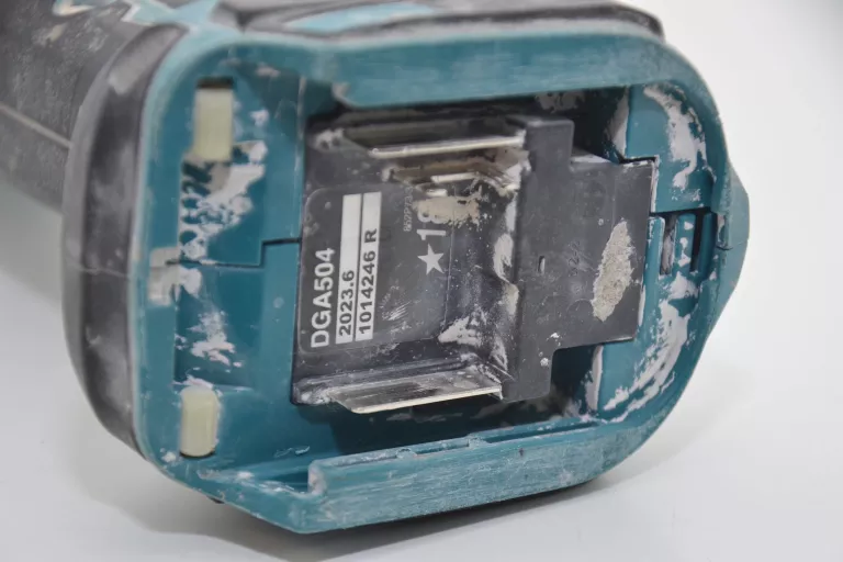 SZLIFIERKA MAKITA DGA504