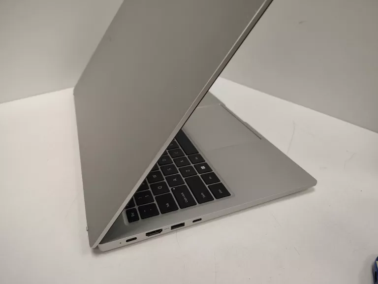 LAPTOP SAMSUNG 750XFG+ZAS 1.8TB/16GB/WIN11/I7-1355U