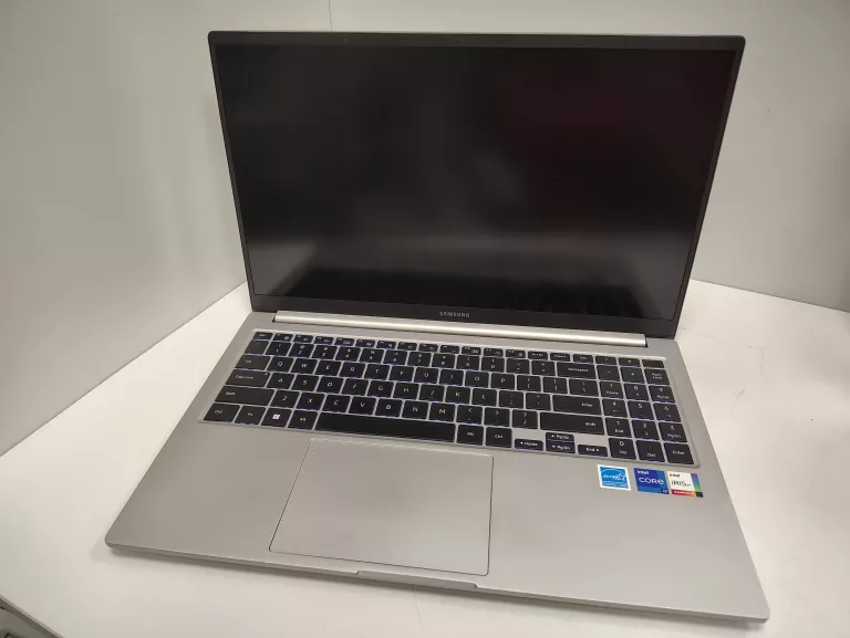 LAPTOP SAMSUNG 750XFG+ZAS 1.8TB/16GB/WIN11/I7-1355U
