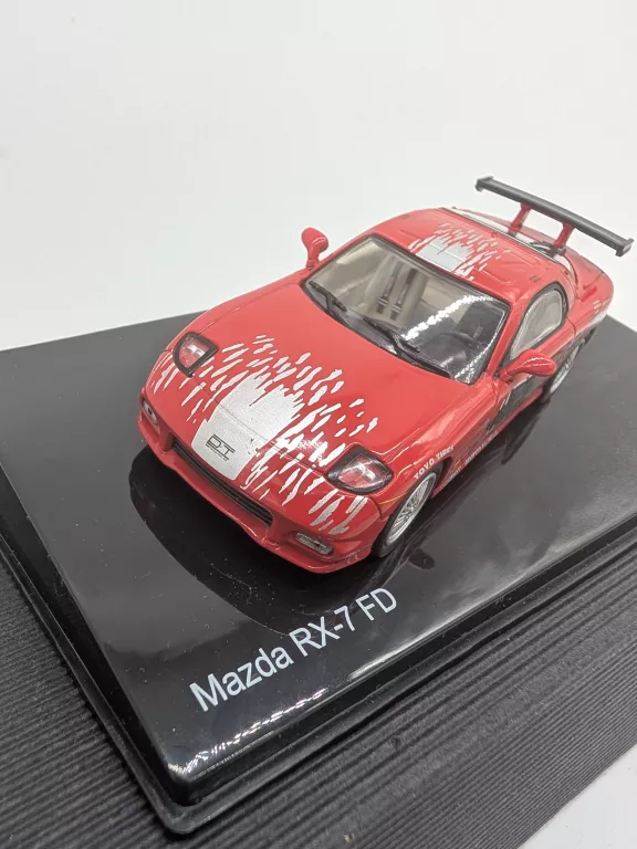 1:43 FAST & FURIOUS SZYBCY I WŚCIEKLI MAZDA RX-7 FD