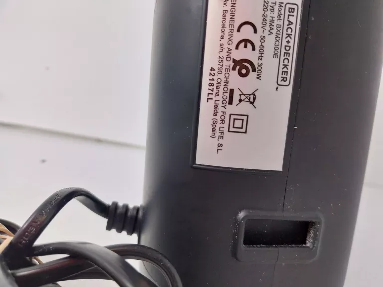 MIKSER BLACK&DECKER BXMX300E