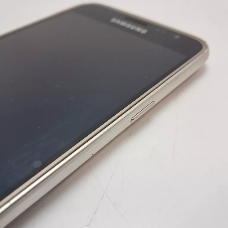TELEFON SAMSUNG GALAXY J3