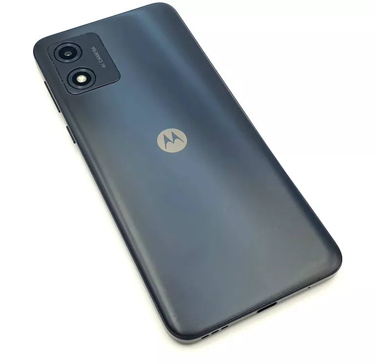 TELEFON TELEFON MOTOROLA MOTO E13 2/64GB CZARNY