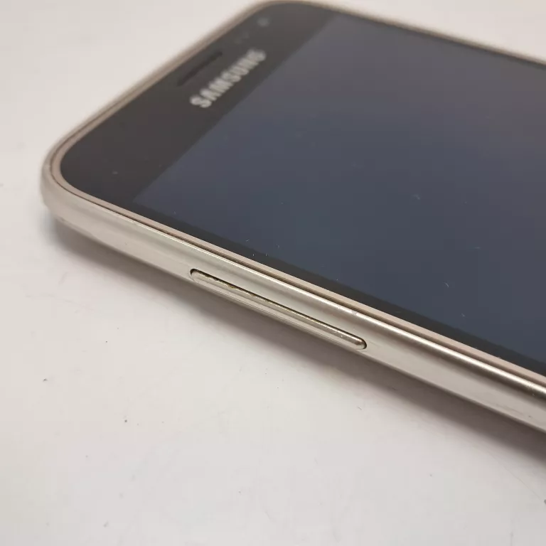 TELEFON SAMSUNG GALAXY J3