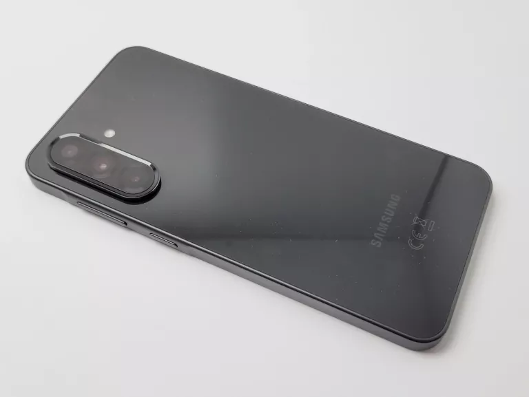 TELEFON SAMSUNG GALAXY A36 5G 6/128GB 6.7" 120HZ CZARNY KOMPLET