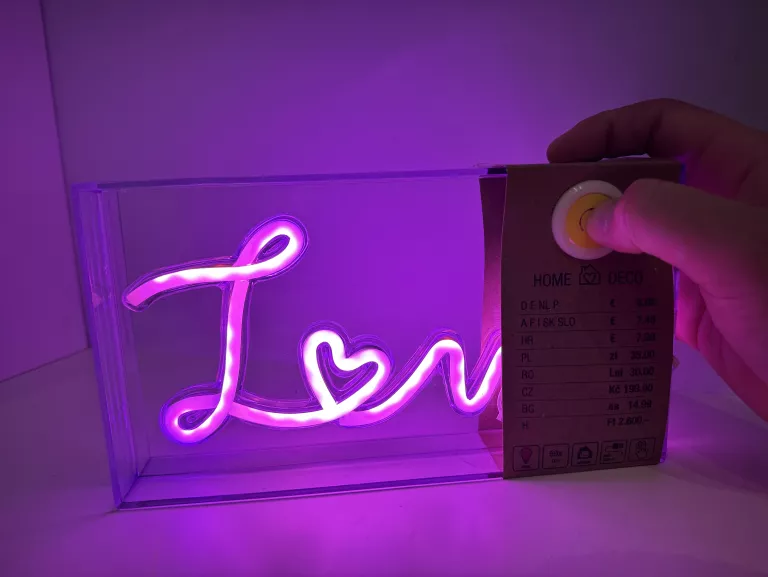 NEON LOVE LED
