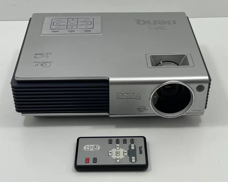 PROJEKTOR BENQ CP220C + PILOT