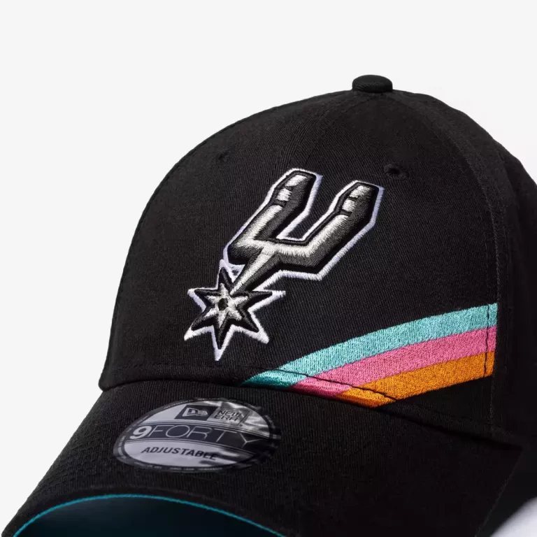 CZAPKA Z DASZKIEM DO KOSZYKÓWKI NEW ERA NBA SAN ANTONIO SPURS
