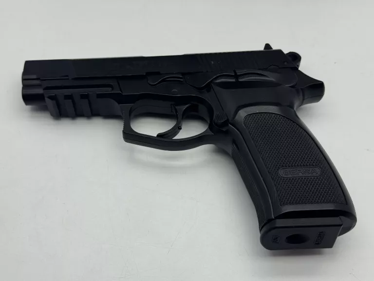WIATRÓWKA BERSA THUNDER 9 PRO / 4.5MM / CO2 / PUDEŁKO / EAN: 5707843049658