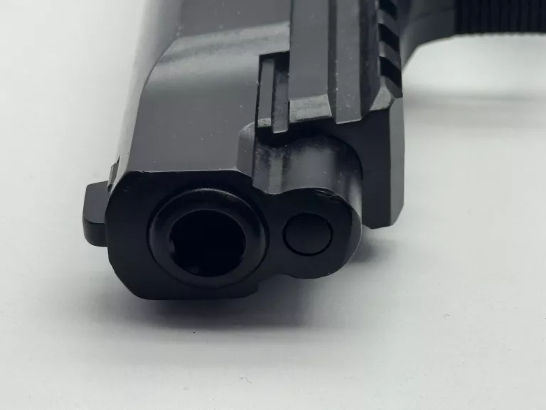 WIATRÓWKA BERSA THUNDER 9 PRO / 4.5MM / CO2 / PUDEŁKO / EAN: 5707843049658