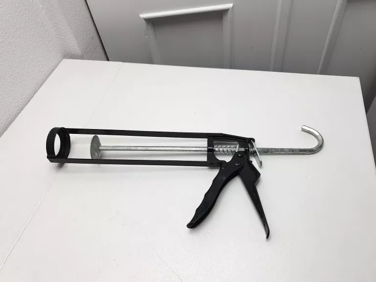 PISTOLET DO SYLIKONU KLEJU
