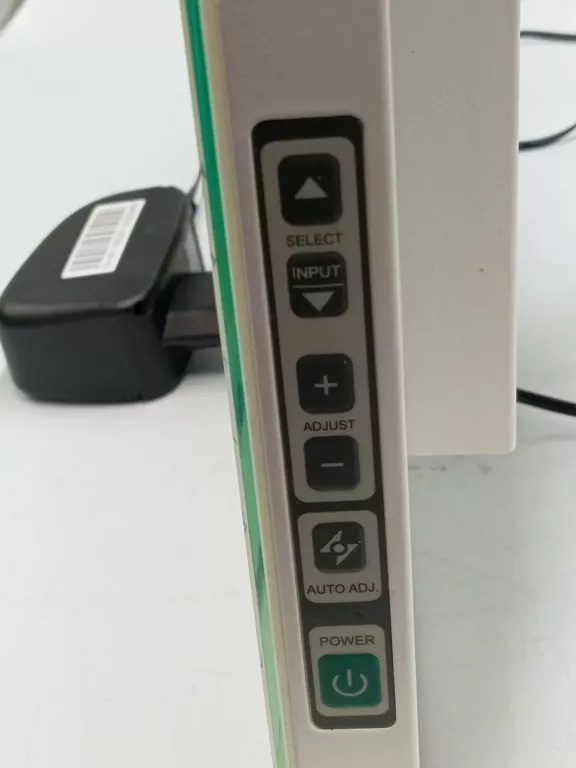 MONITOR AG NEOVO X-15AV
