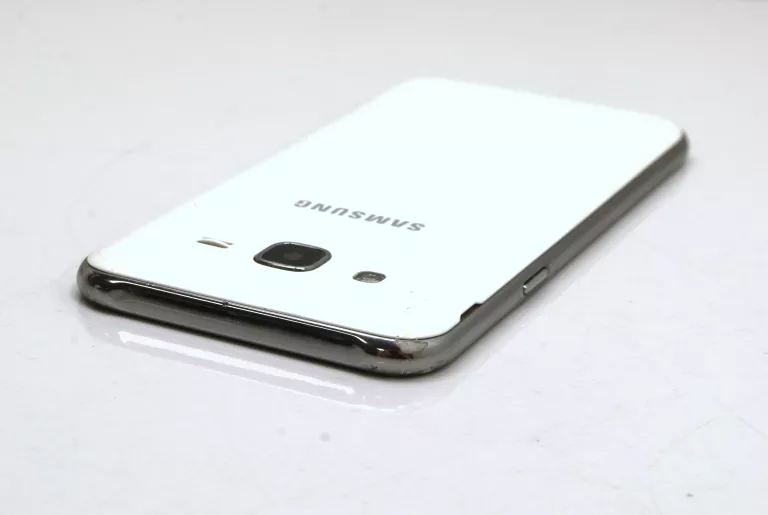 TELEFON SAMSUNG GALAXY J5