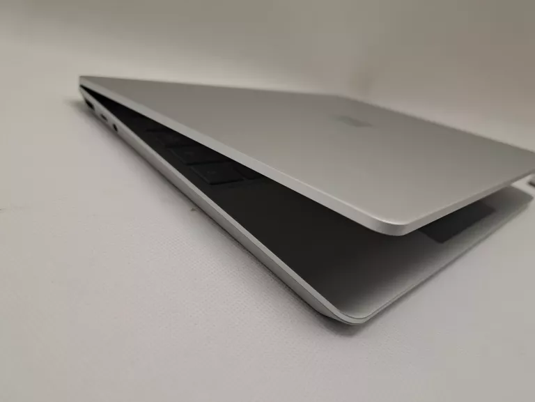 MICROSOFT SURFACE LAPTOP GO 2 INTEL I5-1135G7 4GB 128GB WINDOWS 11 PRO