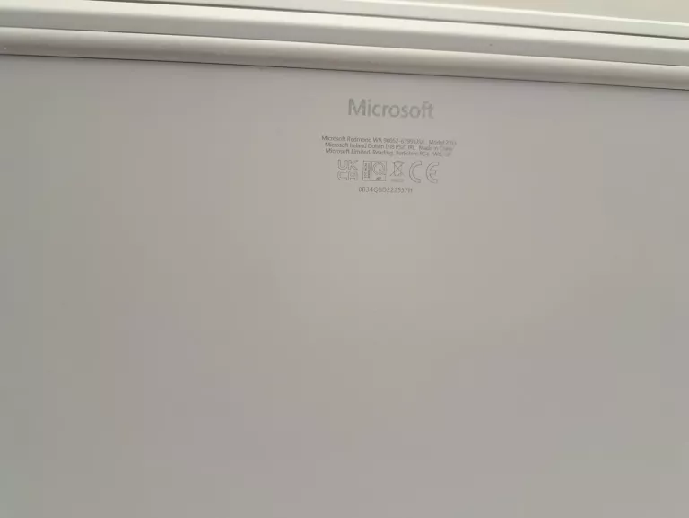 MICROSOFT SURFACE LAPTOP GO 2 INTEL I5-1135G7 4GB 128GB WINDOWS 11 PRO