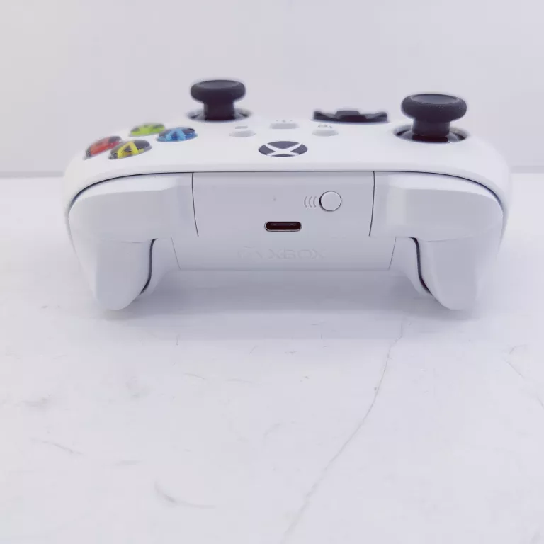 ORYGINALNY PAD MICROSOFT 1914 XBOX SERIES S / X ONE S / X BIAŁY KOMPLET
