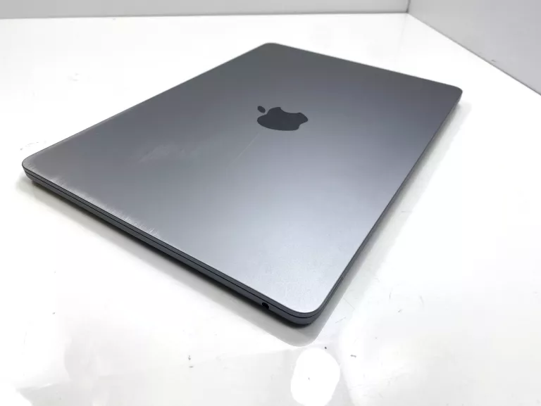 LAPTOP MACBOOK AIR M2 2022 A2681