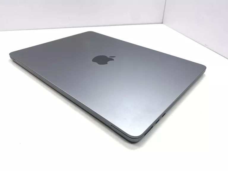 LAPTOP MACBOOK AIR M2 2022 A2681
