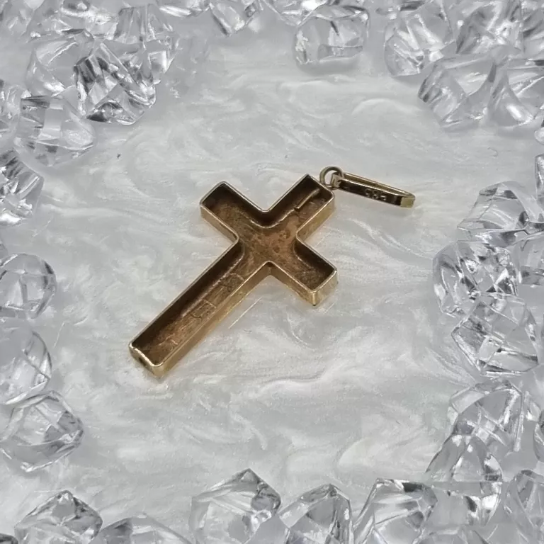 KLASYCZNA ZAWIESZKA KRZYŻ 2G 585
