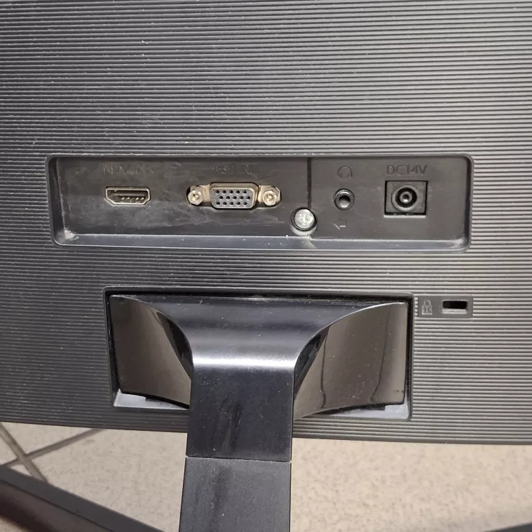 monitor-samsung-lc24f396fhuxen-curved-24-full-hd-va-60hz-4ms-zakrzywiony-przekatna-ekranu-cale-2350