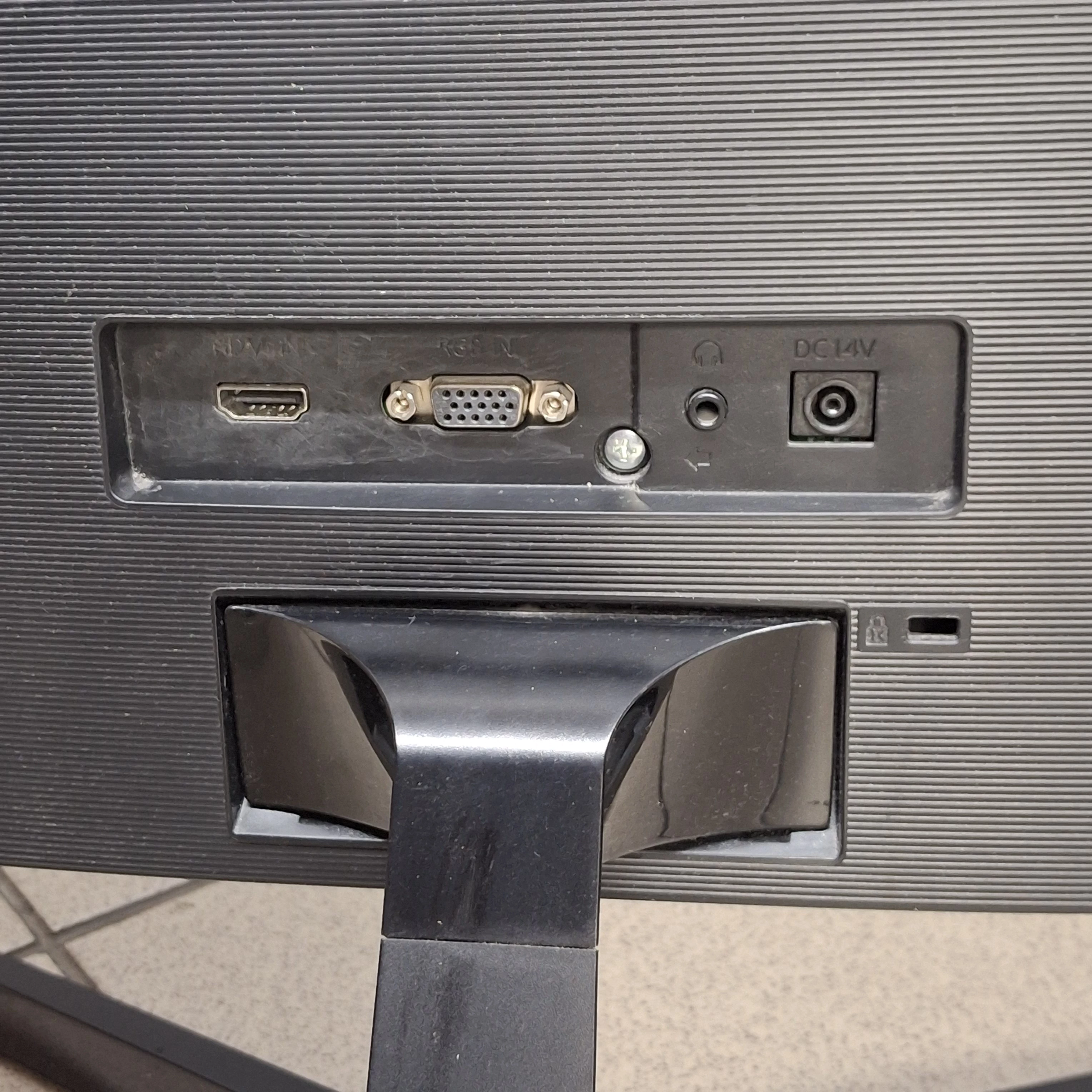 monitor-samsung-lc24f396fhuxen-curved-24-full-hd-va-60hz-4ms-zakrzywiony-przekatna-ekranu-cale-2350