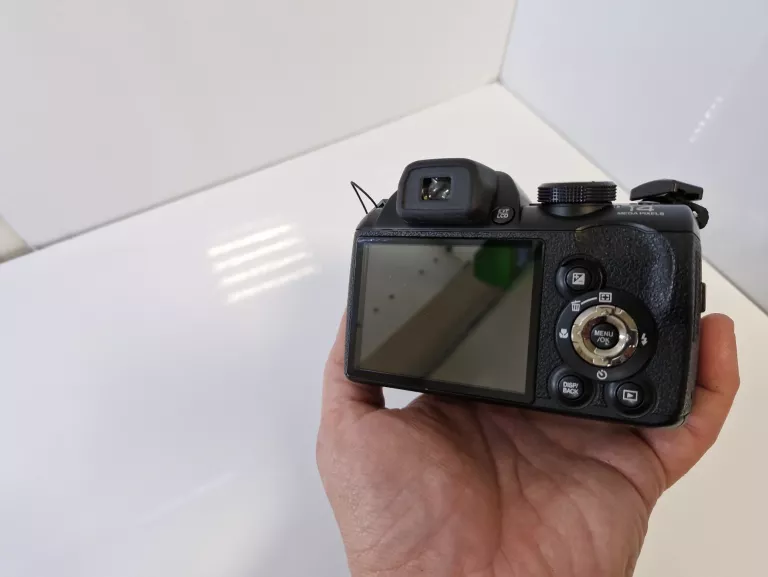APARAT FUJIFILM FINEPIX S4200 ŁADNY CYFROWY