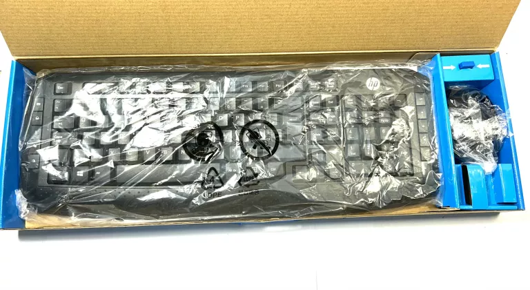 WIRELESS KEYBOARD AND MOUSE 300