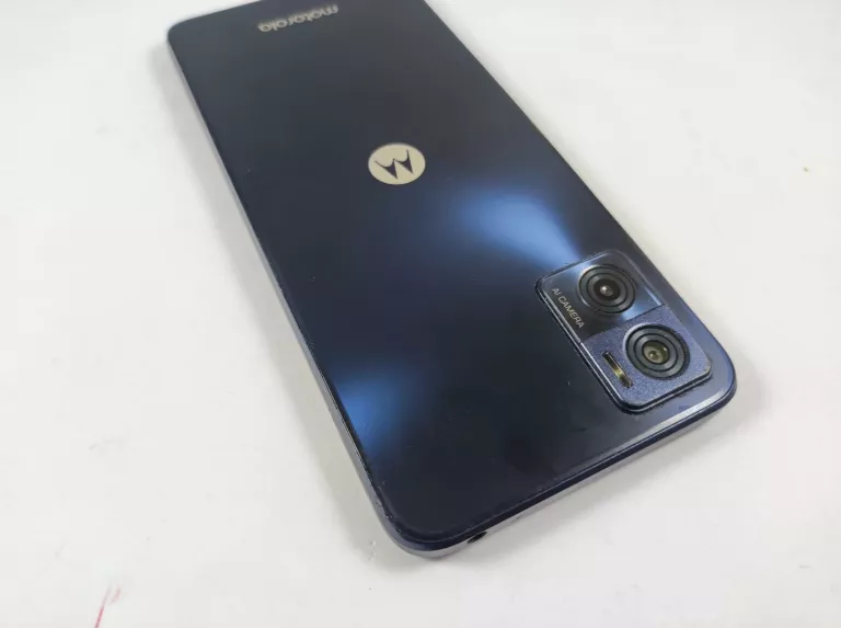 MOTOROLA MOTO E22 4/64GB PĘKNIETA