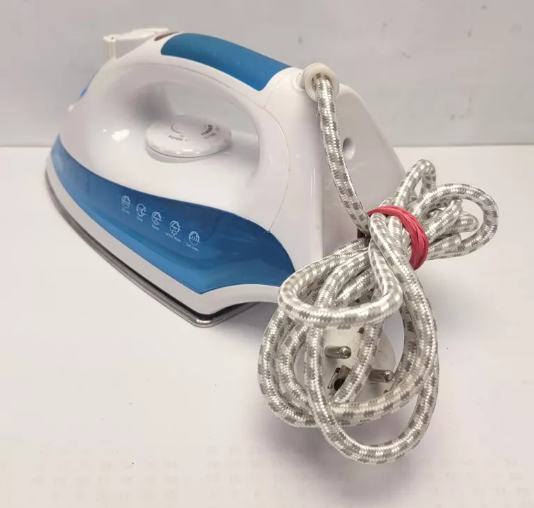 ŻELAZKO PAROWE VESTA ESI01 / 2000W