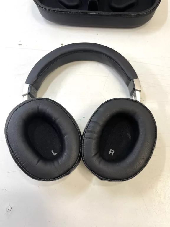 SŁUCHAWKI AUDIO-TECHNIKA ATH-SR9/ETUI