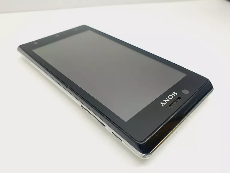 TELEFON SONY XPERIA ST26I